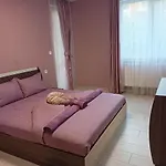 стоянови