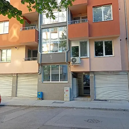стоянови