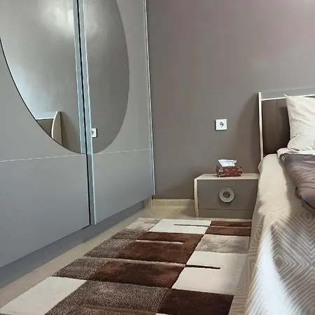 Appartement стоянови *